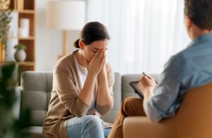 Consultation of young female patient for a childhood trauma therapy
